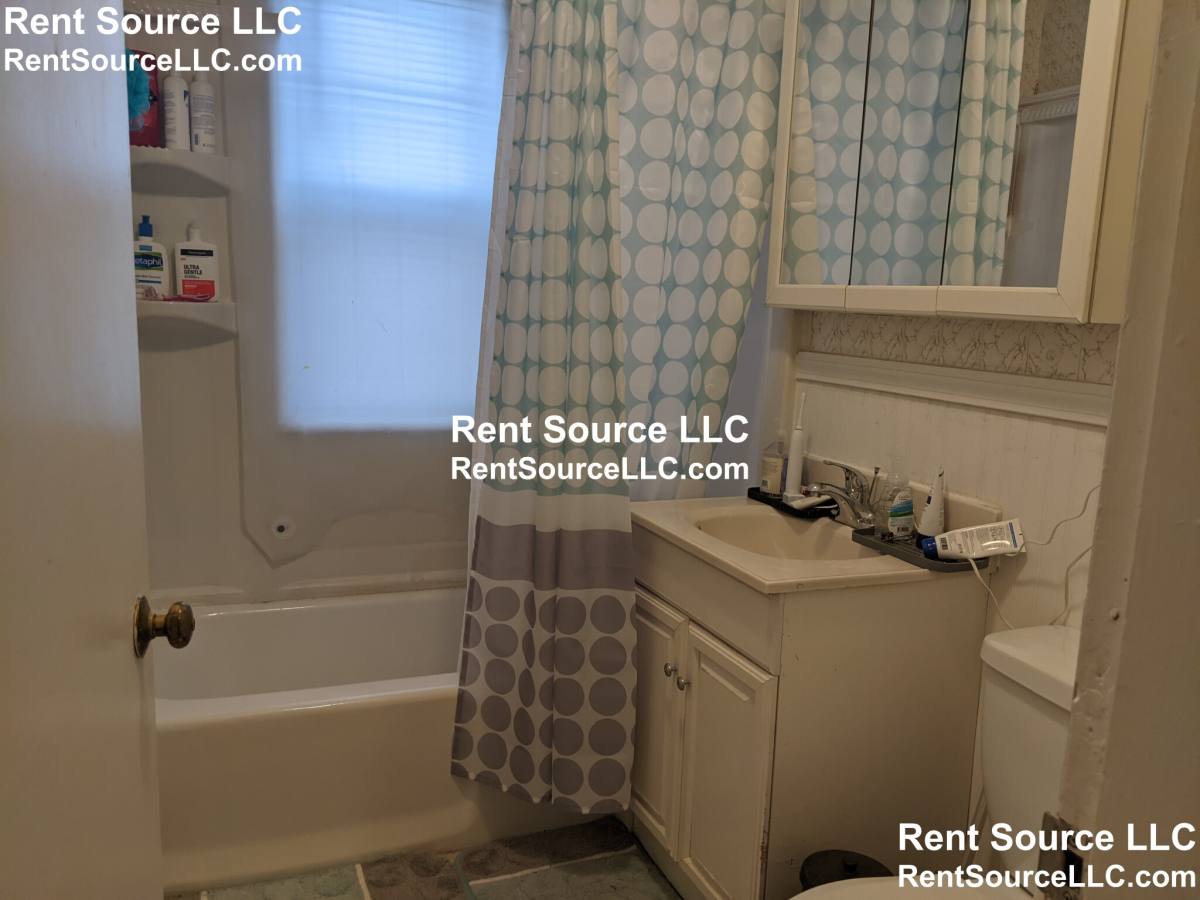 Apartment for rent at 138 W Adams St, Somerville, MA 02144