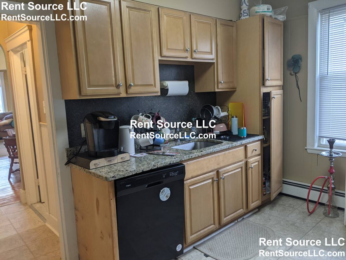 Apartment for rent at 138 W Adams St, Somerville, MA 02144