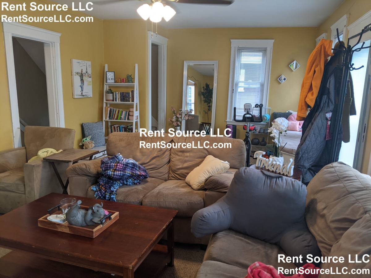 Apartment for rent at 138 W Adams St, Somerville, MA 02144