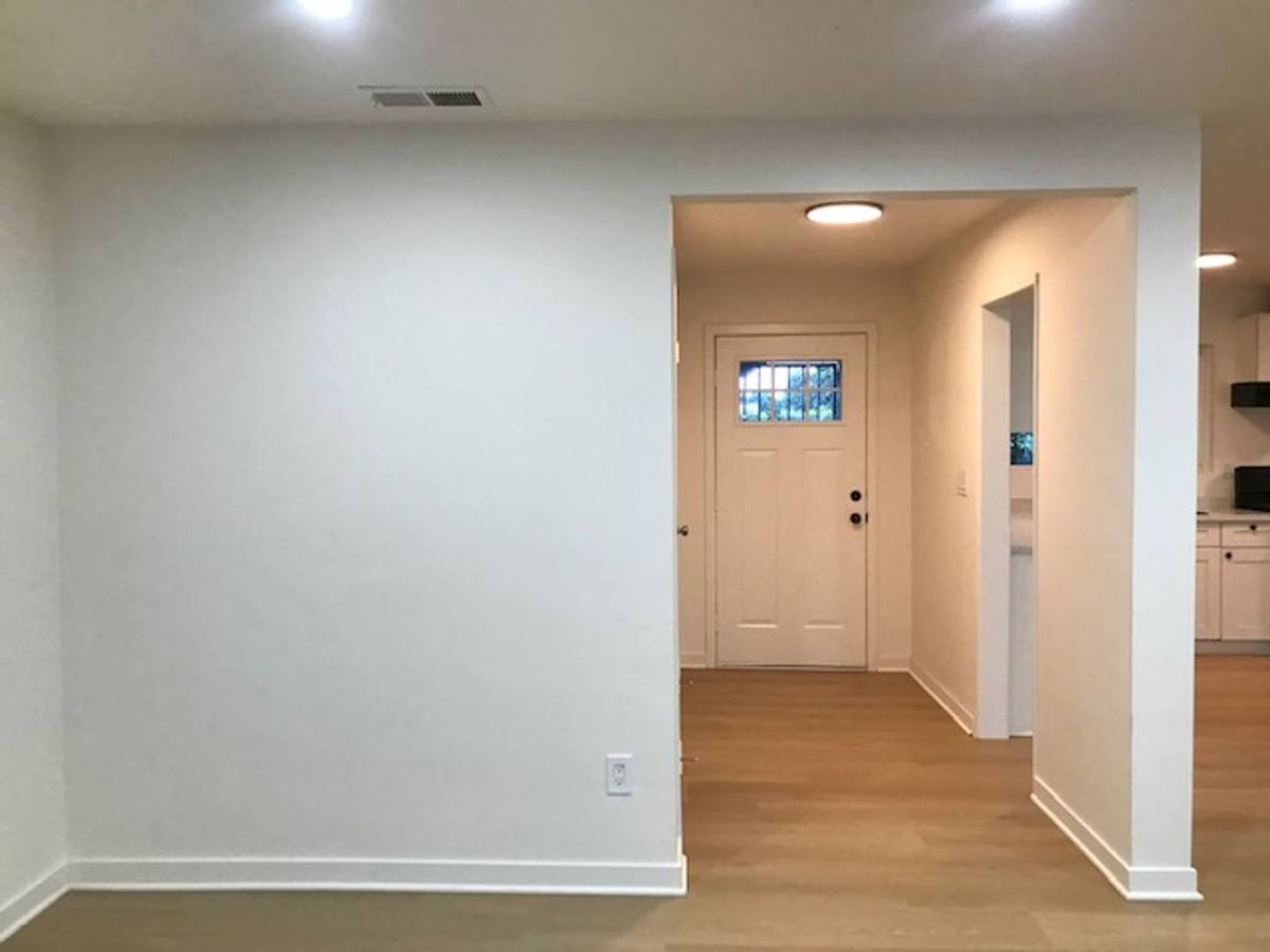 Apartment for rent at 13408 Glenoaks Blvd, Sylmar, CA 91342