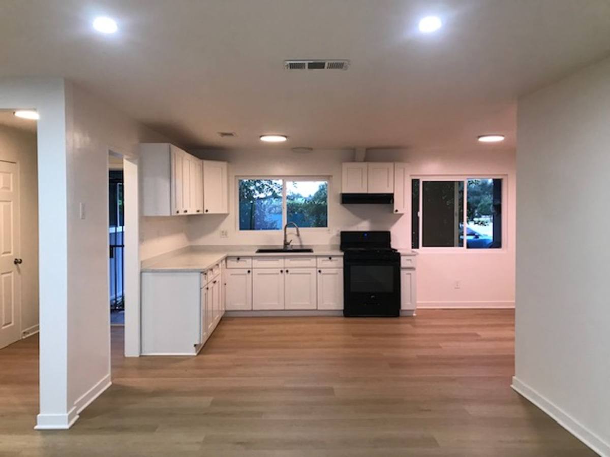 Apartment for rent at 13408 Glenoaks Blvd, Sylmar, CA 91342