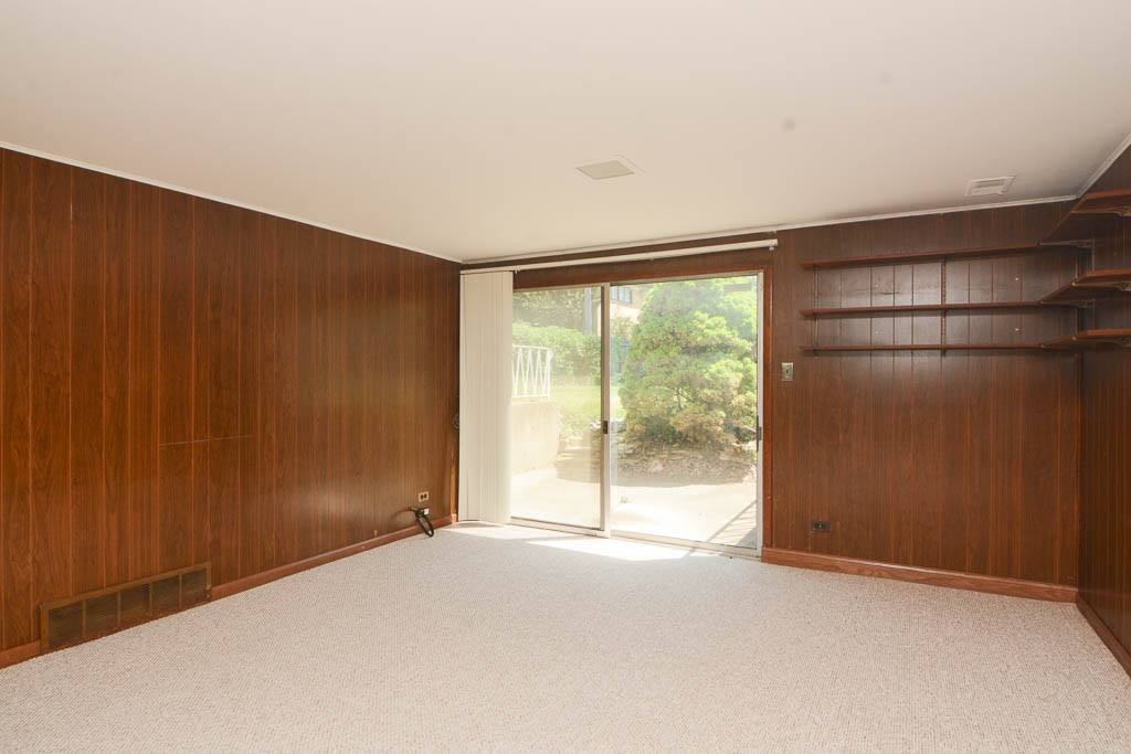 Apartment for rent at 8117 117 Central Ave #DHFS, Morton Grove, IL 60053