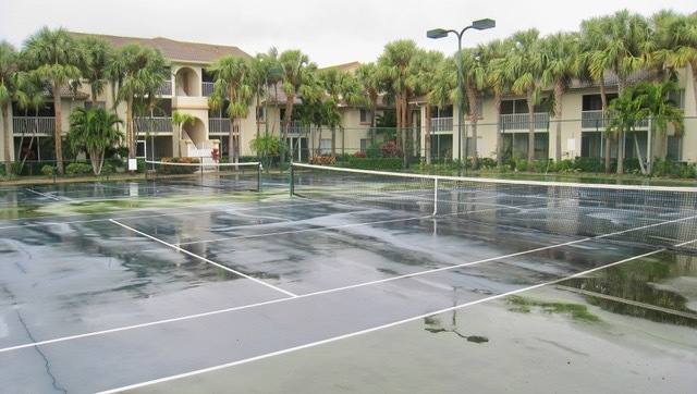 Apartment for rent at 19216 Glenmoor Dr, West Palm Beach, FL 33409