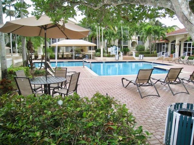 Apartment for rent at 19216 Glenmoor Dr, West Palm Beach, FL 33409