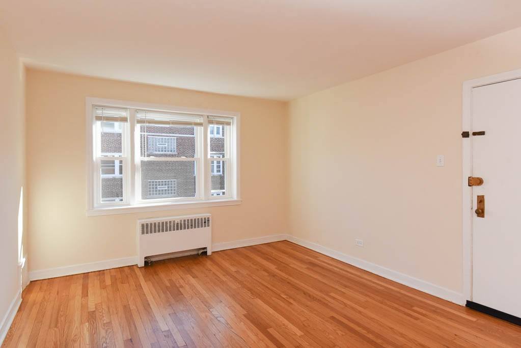 Apartment for rent at 2723 Berwyn #4, Chicago, IL 60625