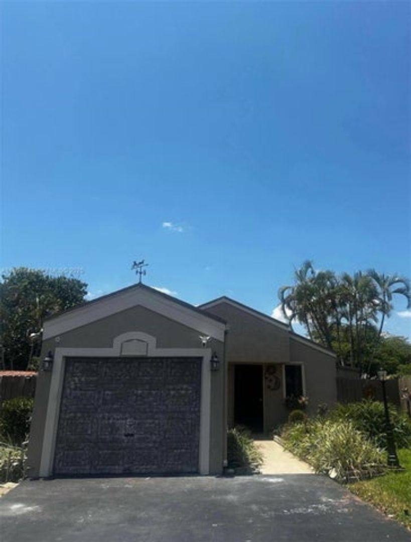 House for rent at 8880 SW 23rd St, Hollywood, FL 33025