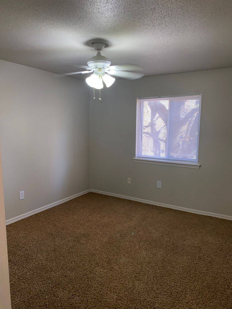 Apartment for rent at 1219 N Storer, Fayetteville, AR 72703