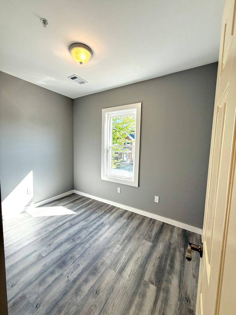 Apartment for rent at 176 Smith Ave, Kingston, NY 12401