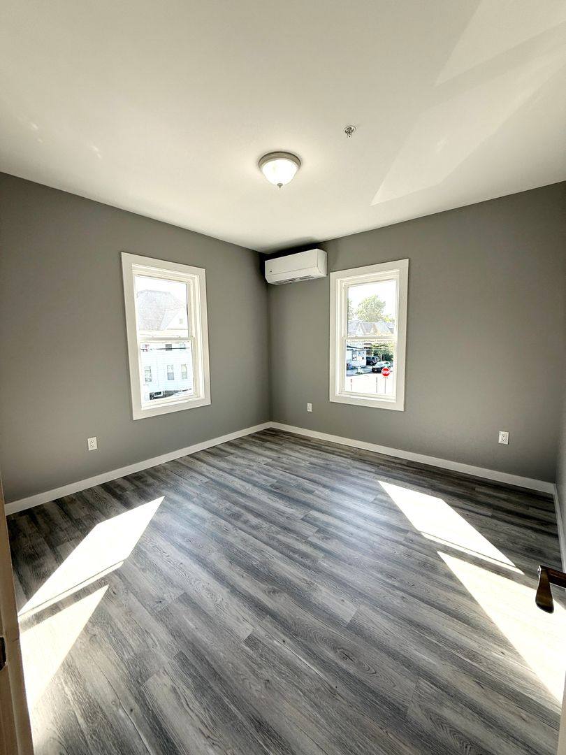 Apartment for rent at 176 Smith Ave, Kingston, NY 12401