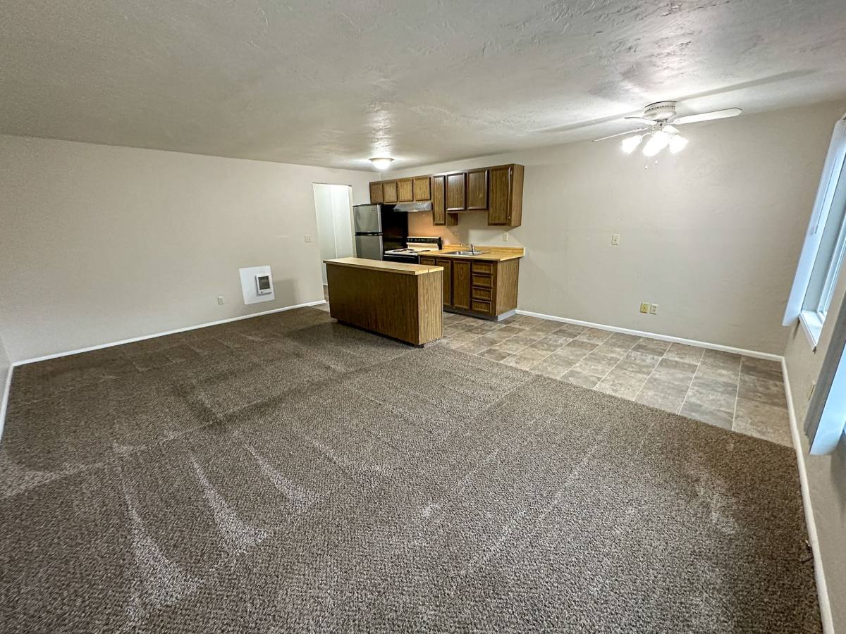 Apartment for rent at 1250 Wallace Rd NW, Salem, OR 97304