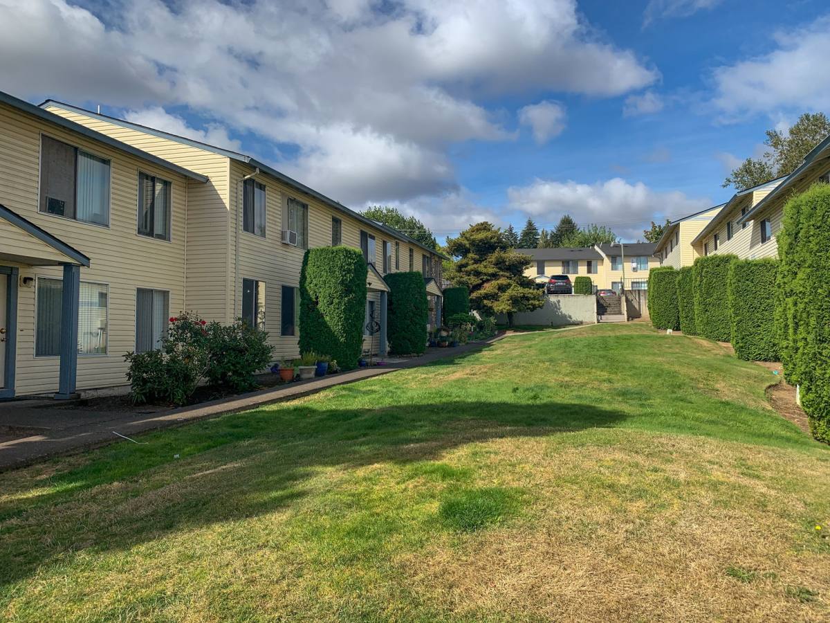 Apartment for rent at 1250 Wallace Rd NW, Salem, OR 97304