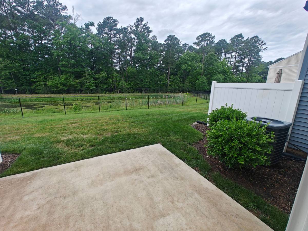 Townhouse for rent at 12624 Prestonfield Dr, Chester, VA 23836