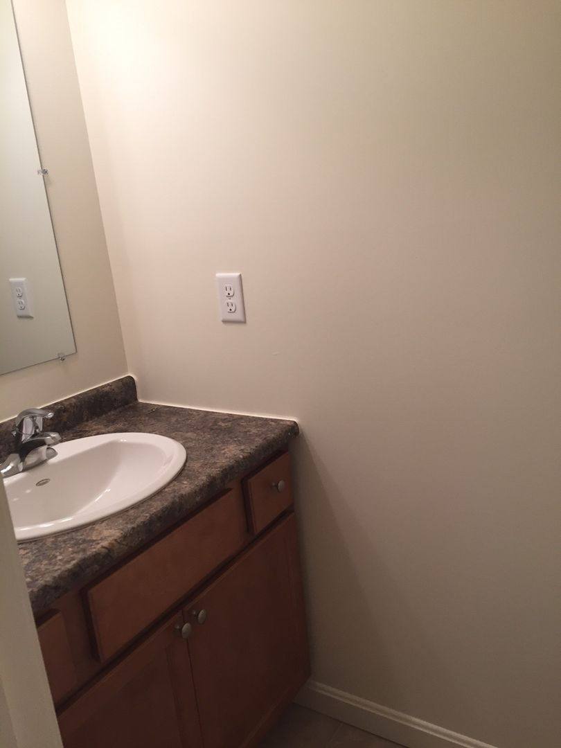 Apartment for rent at 29-35 Stoneyview Way, Manchester, NH 03102
