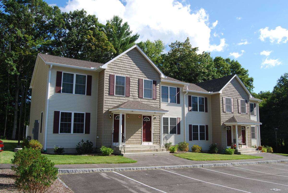 Apartment for rent at 29-35 Stoneyview Way, Manchester, NH 03102