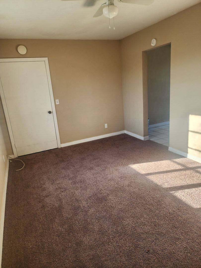 Apartment for rent at 1235 W 5th St, Jacksonville, FL 32209