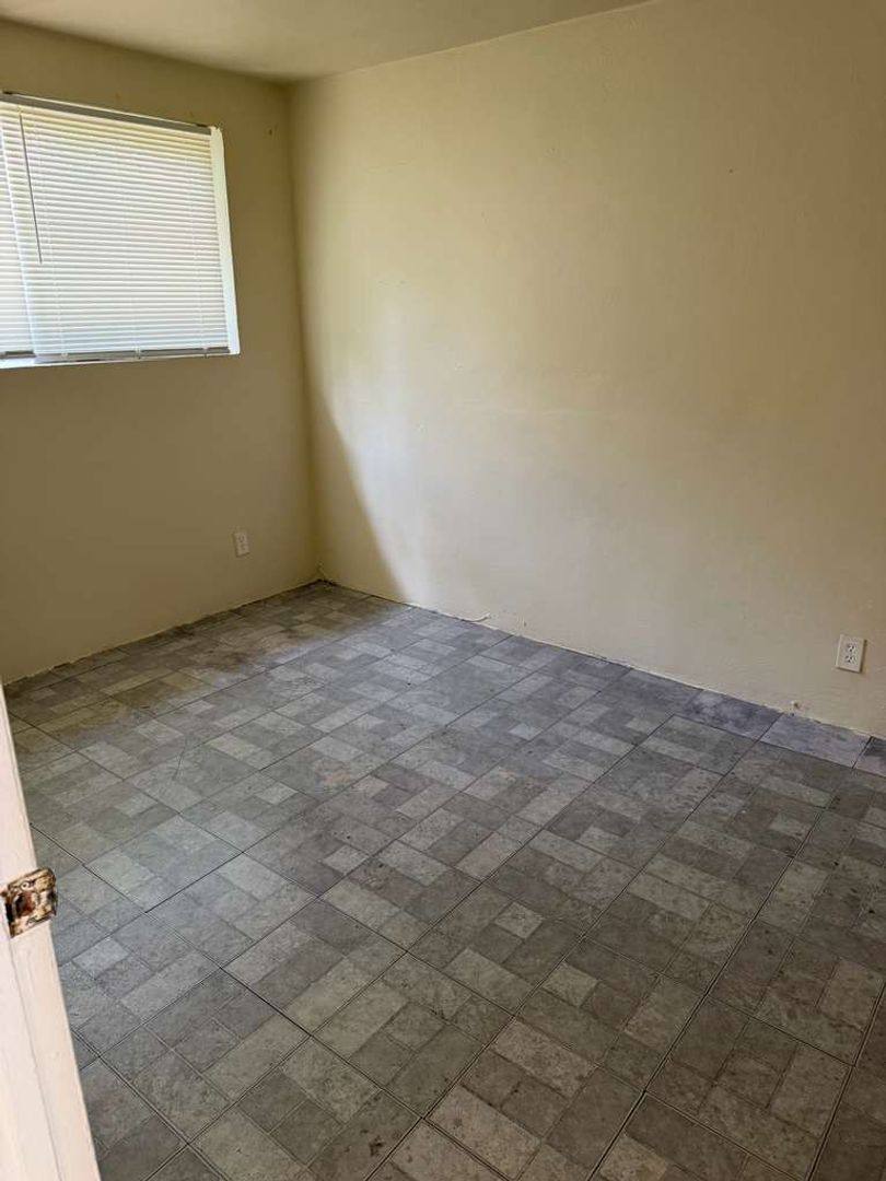 Apartment for rent at 529 NW 8 Ave, Fort Lauderdale, FL 33311