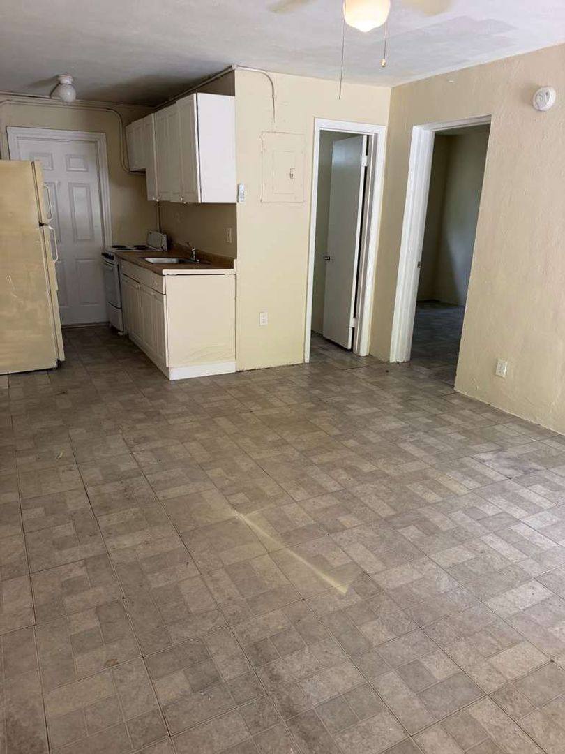 Apartment for rent at 529 NW 8 Ave, Fort Lauderdale, FL 33311
