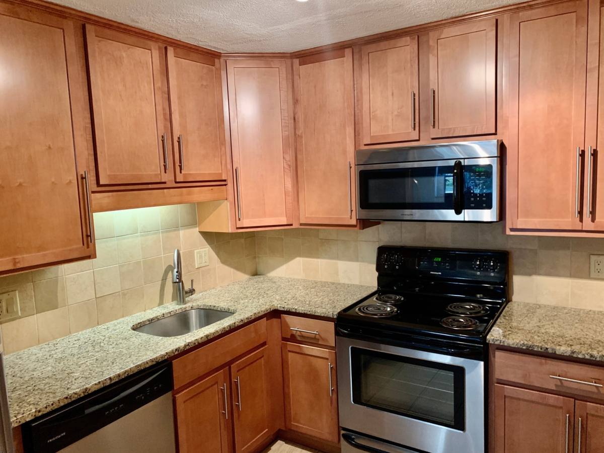 Apartment for rent at 89 Lexington St #31, Auburndale, MA 02466