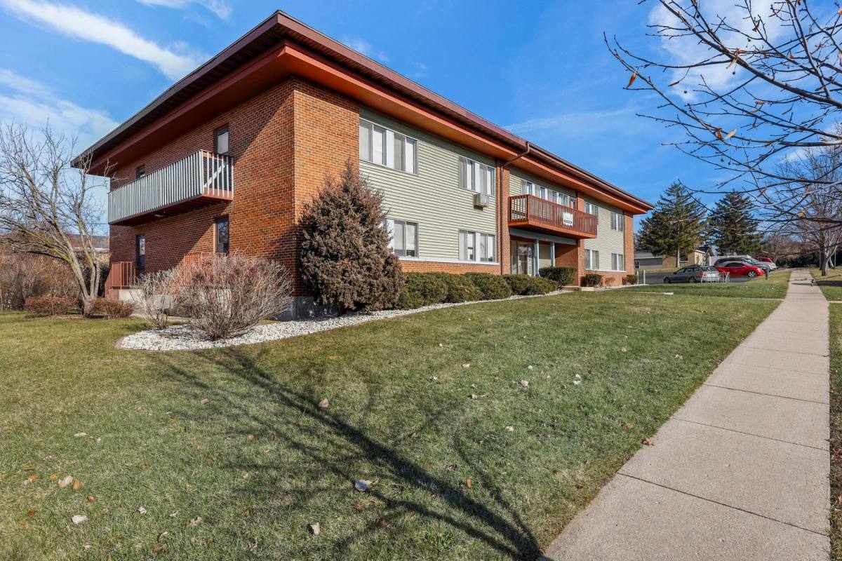 Apartment for rent at 1143 W Carriage Dr #11, Whitewater, WI 53190