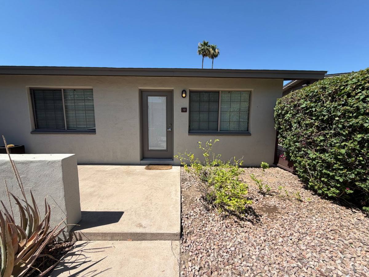 Apartment for rent at 1850 E Maryland Ave, Phoenix, AZ 85016