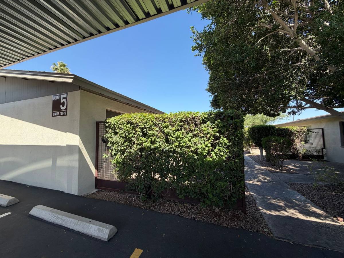 Apartment for rent at 1850 E Maryland Ave, Phoenix, AZ 85016