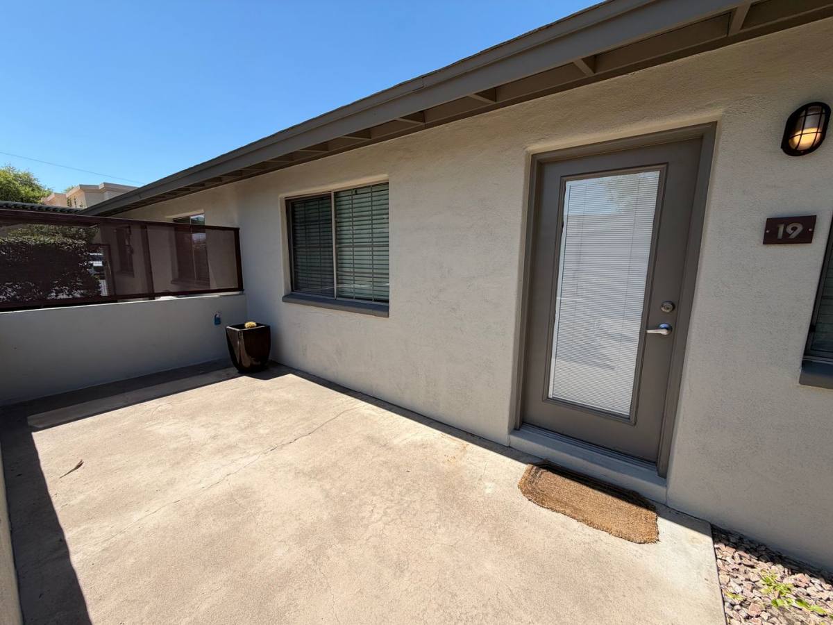 Apartment for rent at 1850 E Maryland Ave, Phoenix, AZ 85016
