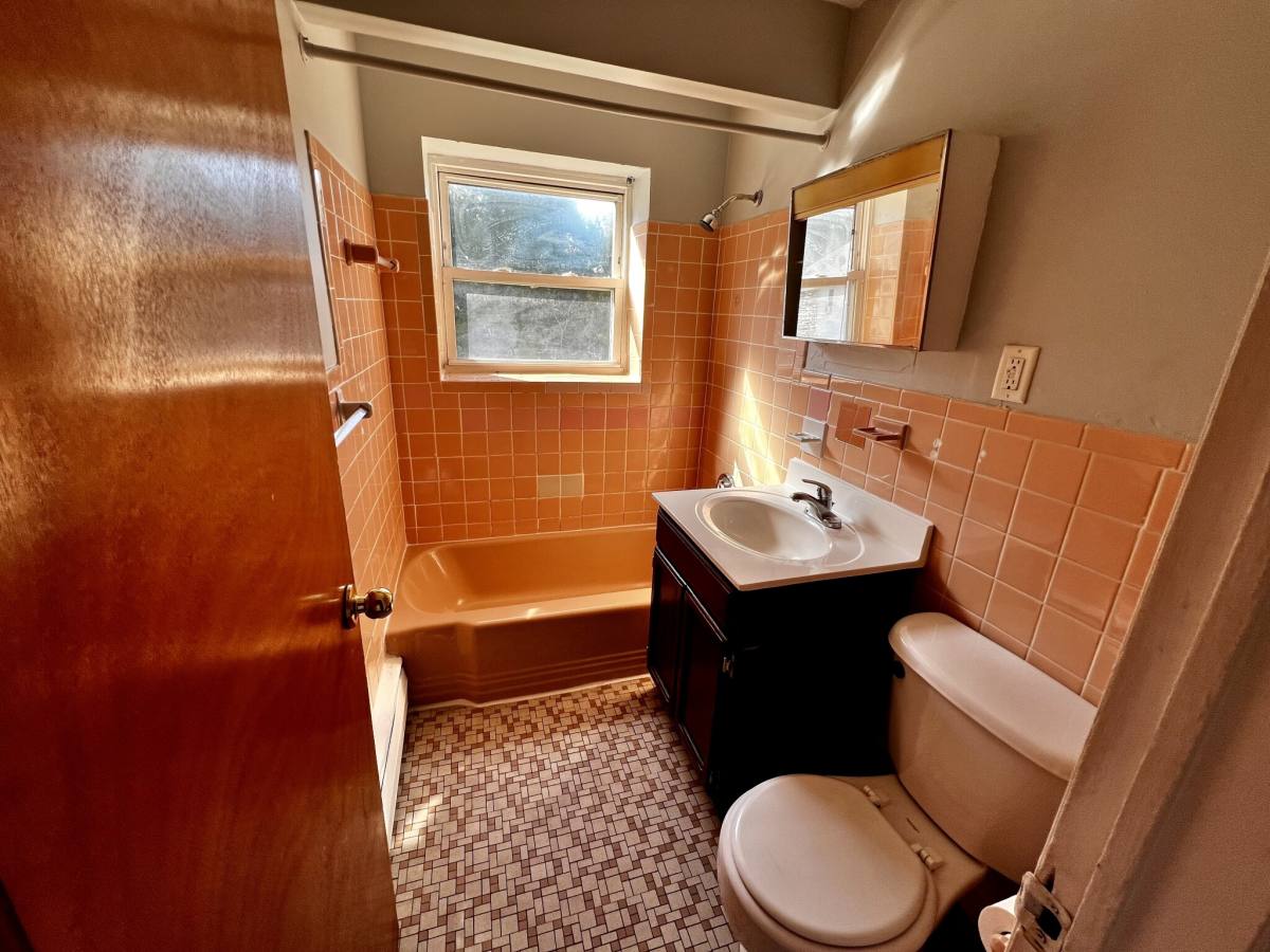 Apartment for rent at 671 River St #1L, Hyde Park, MA 02136