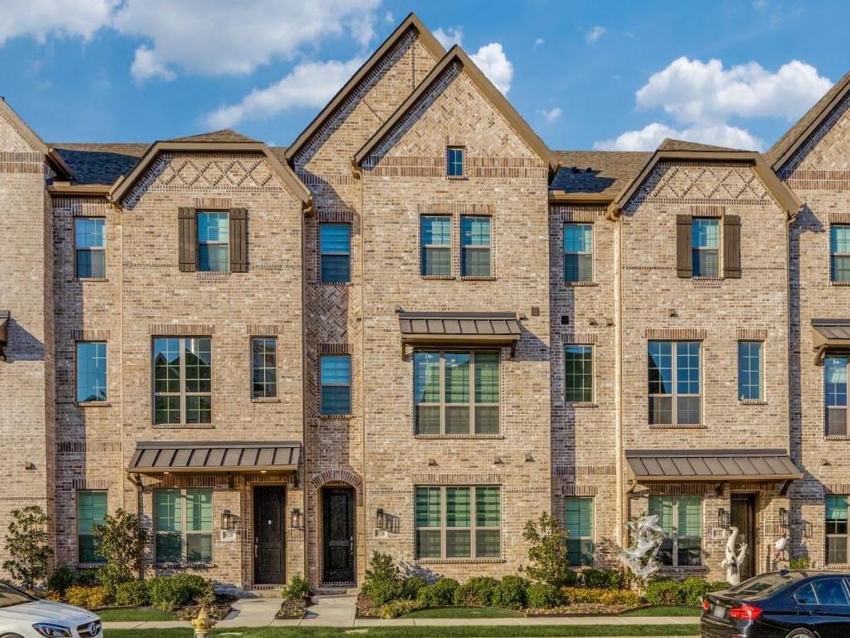 Townhouse for rent at 8126 Foraker St, Frisco, TX 75034
