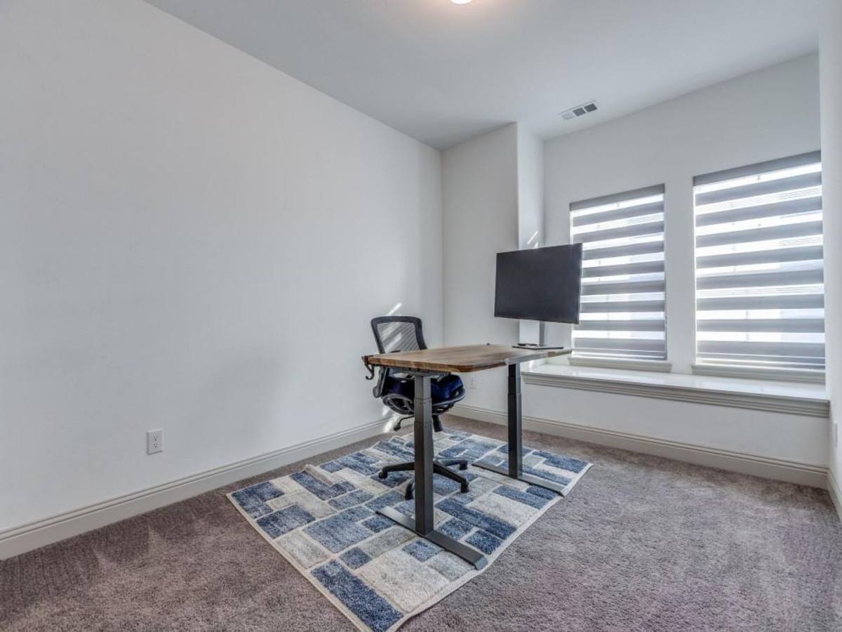 Townhouse for rent at 8126 Foraker St, Frisco, TX 75034