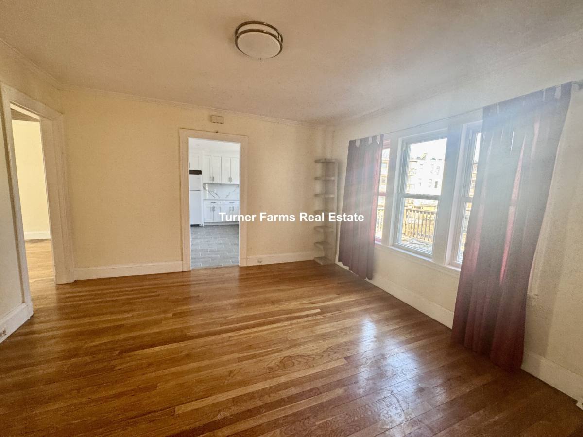 Apartment for rent at 113 Lanark Rd #1F, Brighton, MA 02135