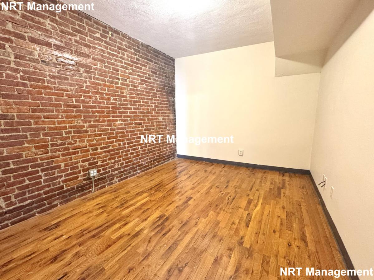 Apartment for rent at 840 Huntington Ave #2, Boston, MA 02115