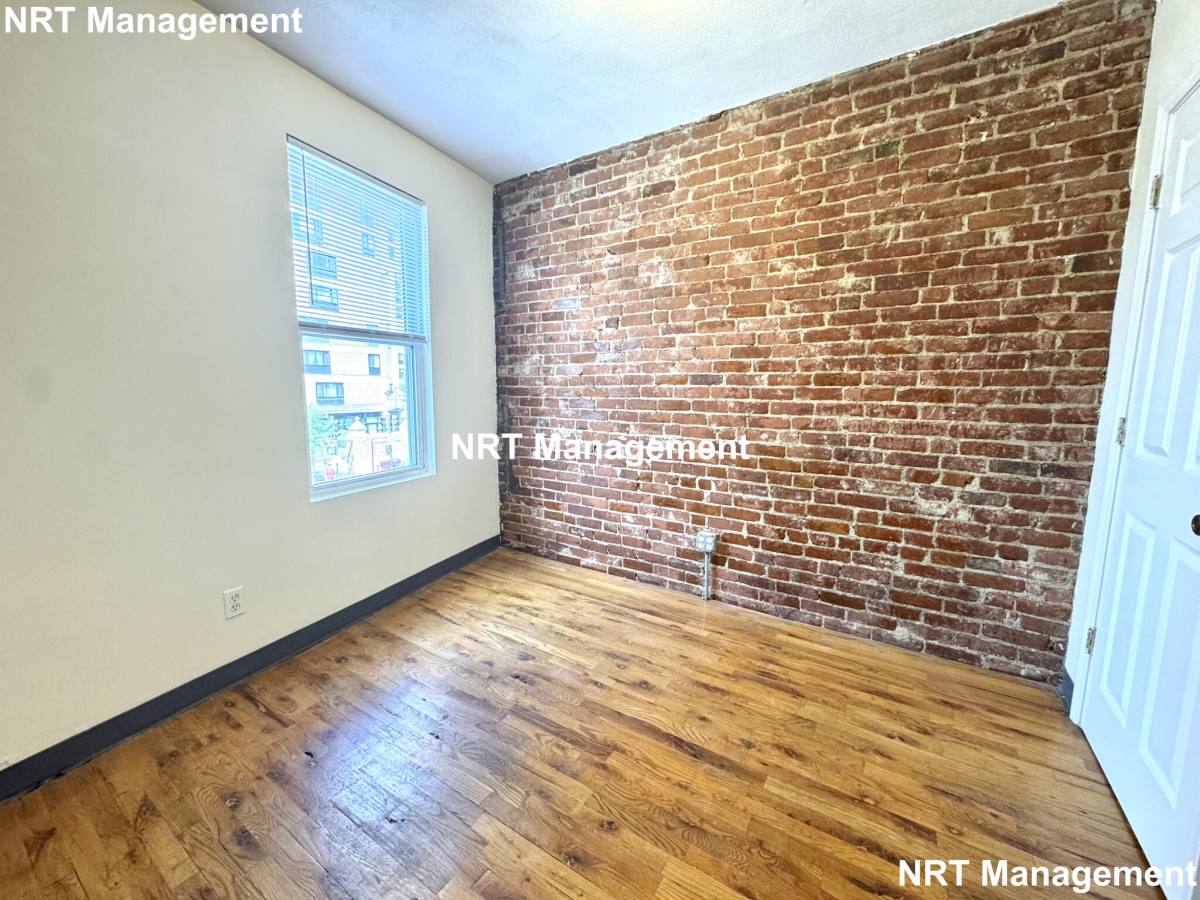 Apartment for rent at 840 Huntington Ave #2, Boston, MA 02115