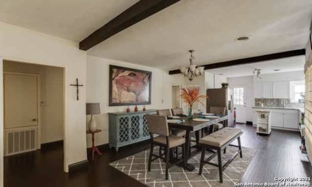 House for rent at 2102 W Mistletoe Ave, San Antonio, TX 78201