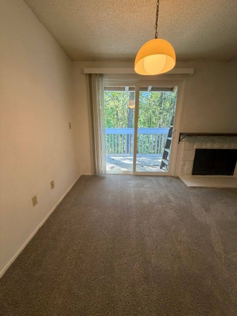 Apartment for rent at 20 S 341st Place, Federal Way, WA 98003