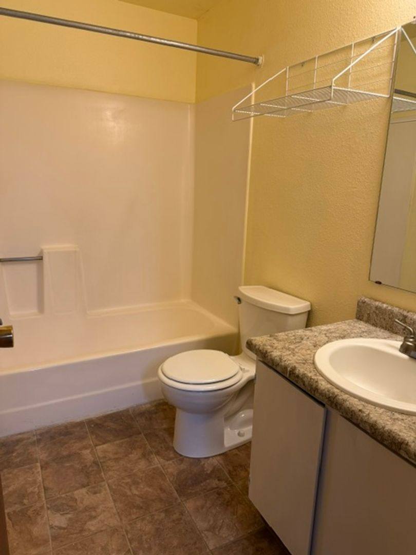 Apartment for rent at 20 S 341st Place, Federal Way, WA 98003