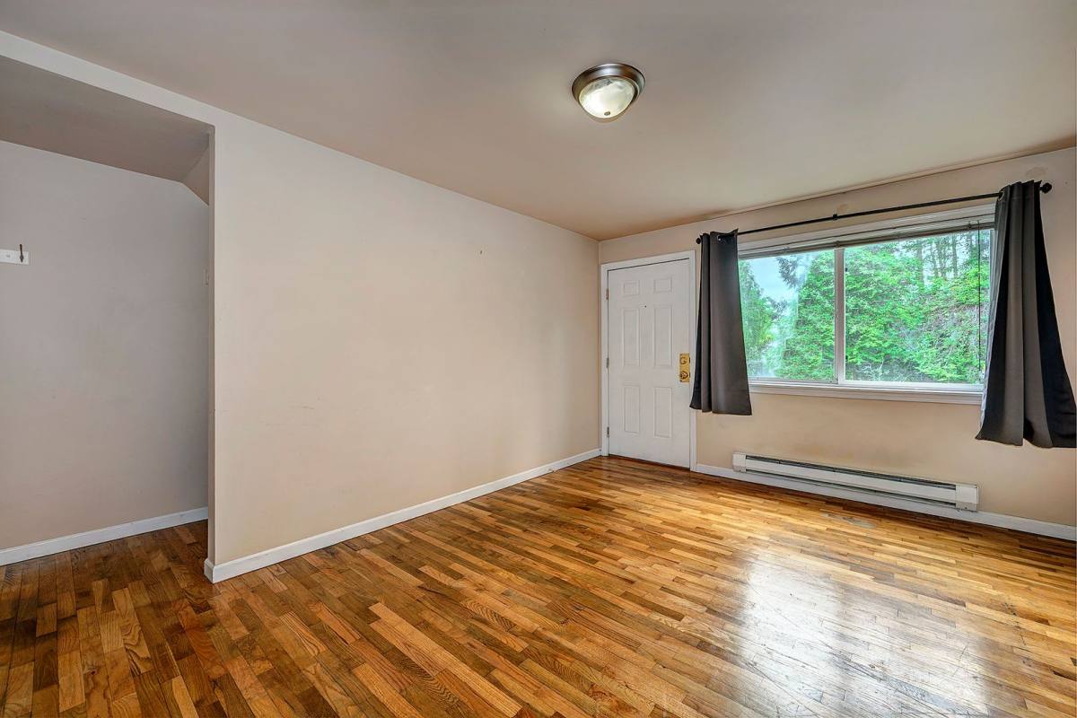 Apartment for rent at 800 NE 40th St, Seattle, WA 98105
