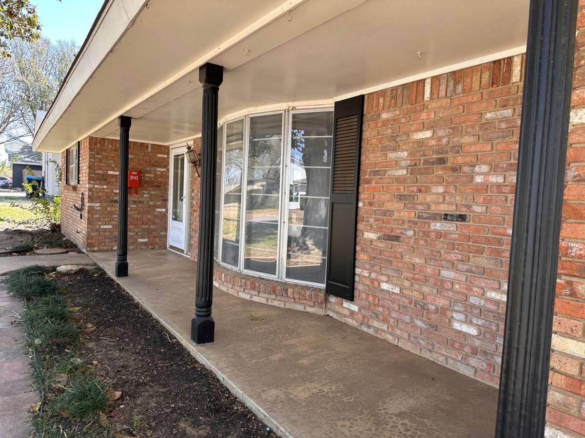House for rent at 4809 Wheelock Dr, Fort Worth, TX 76133