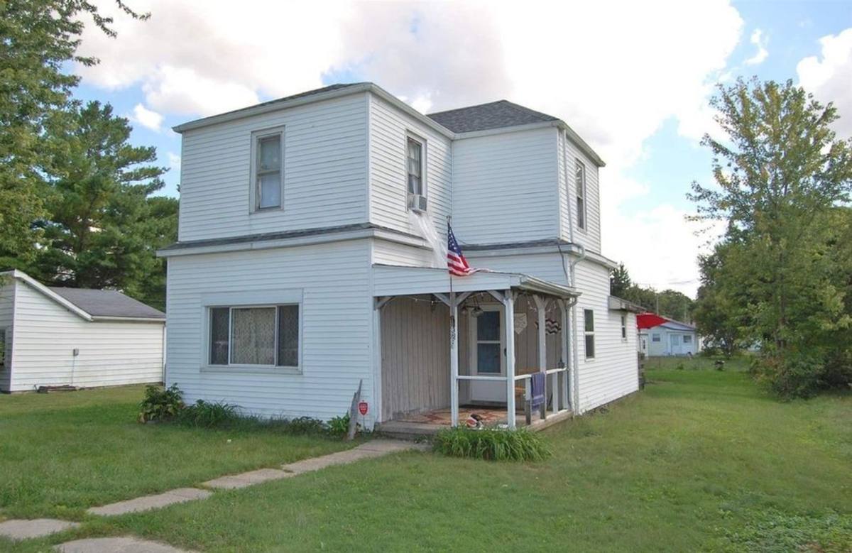House for rent at 425 S Glick St, Mulberry, IN 46058