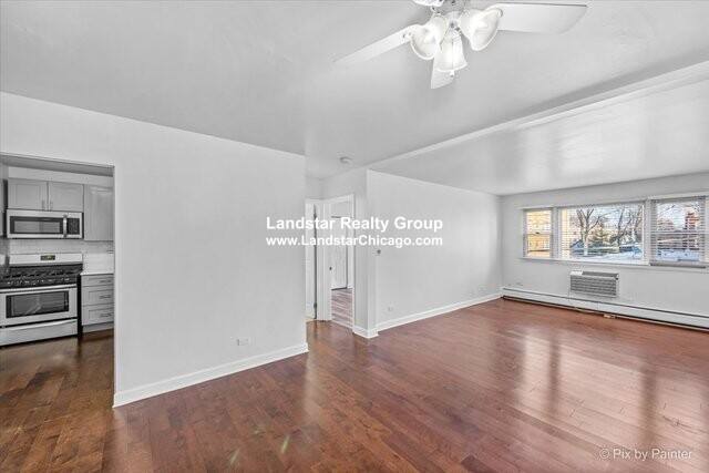 Apartment for rent at 7319 N Rogers #201, Chicago, IL 60626