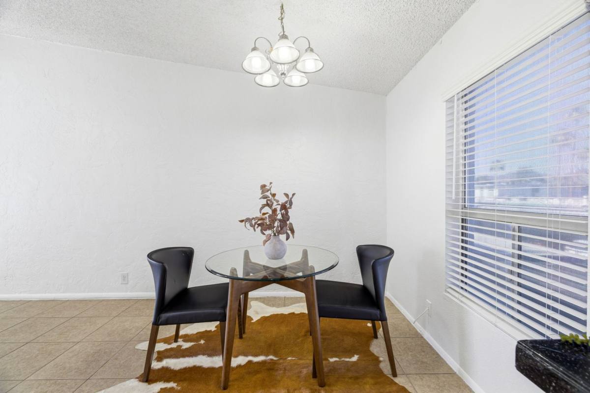 Apartment for rent at 6333 N 12th St, Phoenix, AZ 85014