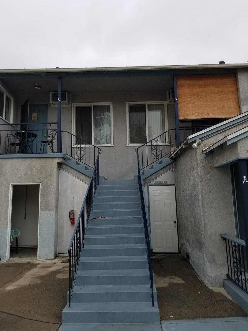 Apartment for rent at 1056 Linden Ave, Glendale, CA 91201