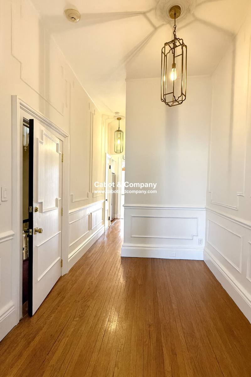 Apartment for rent at 231 Beacon St #3, Boston, MA 02116