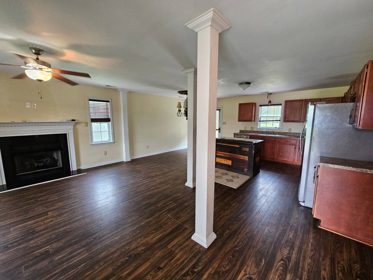 House for rent at 307 Big Tree Lane, Chinquapin, NC 28521