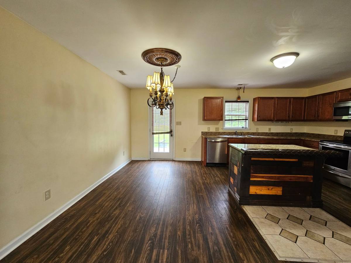 House for rent at 307 Big Tree Lane, Chinquapin, NC 28521