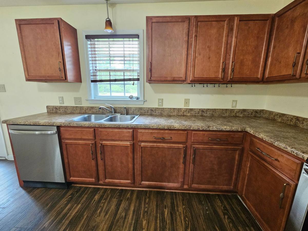 House for rent at 307 Big Tree Lane, Chinquapin, NC 28521