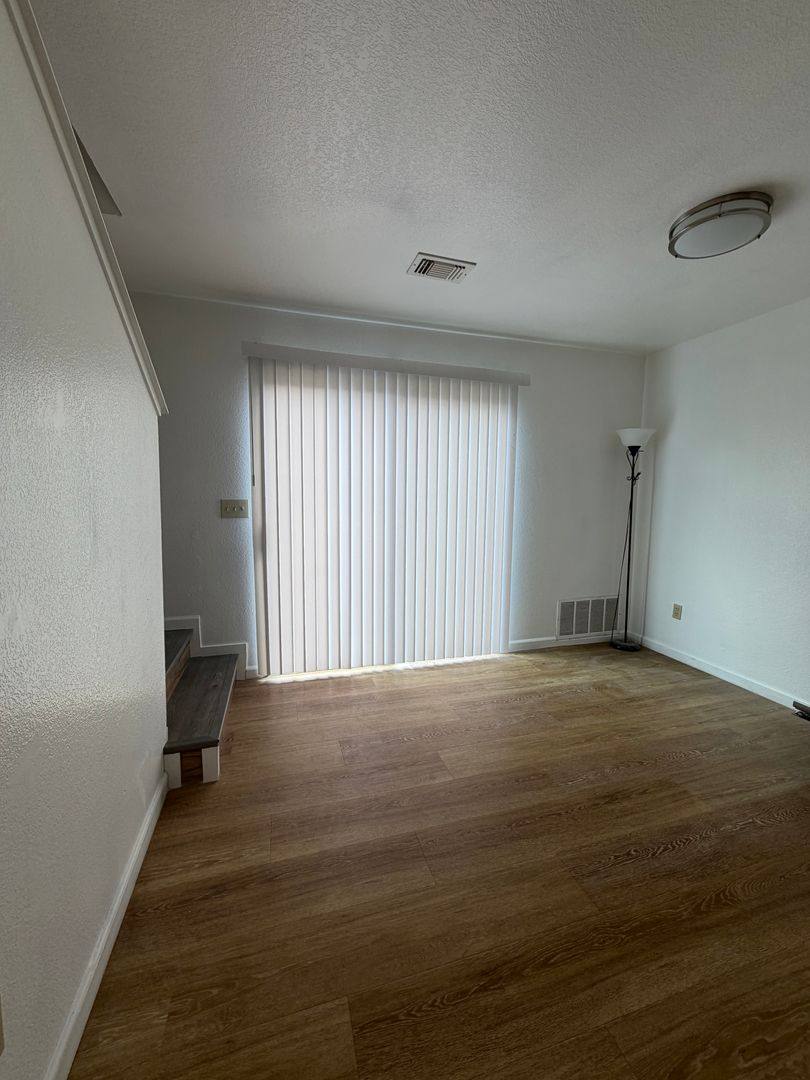 Apartment for rent at 1930 Manor Place, Fairfield, CA 94533