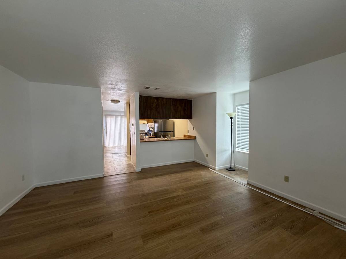 Apartment for rent at 1930 Manor Place, Fairfield, CA 94533