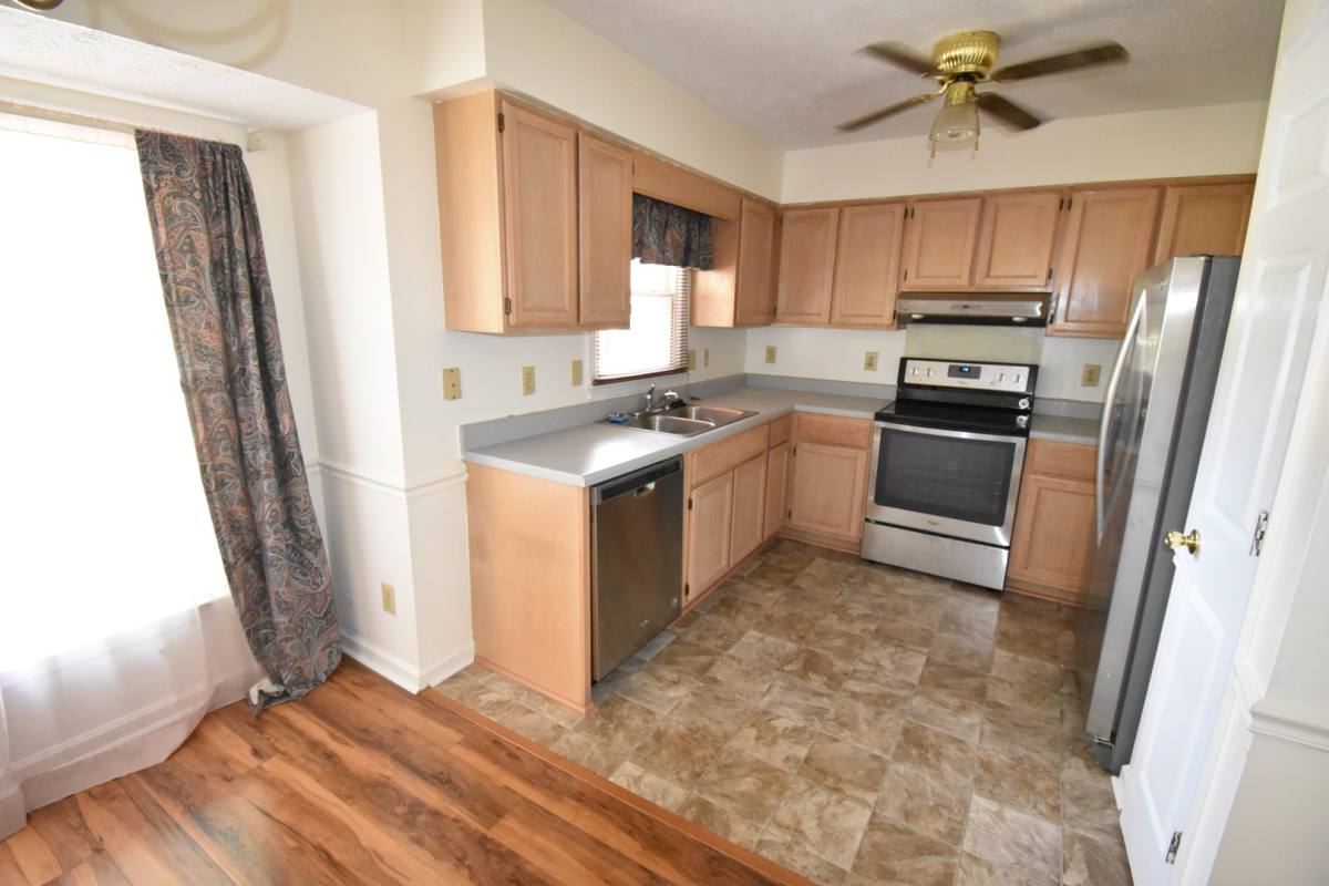 House for rent at 121 Sprucepine Dr, Raeford, NC 28376