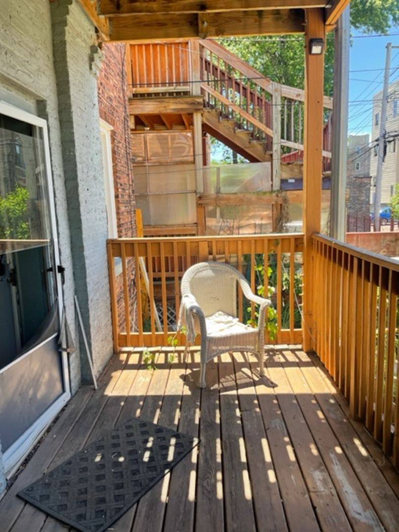 Apartment for rent at 832-34 S Oakley Blvd, Chicago, IL 60612