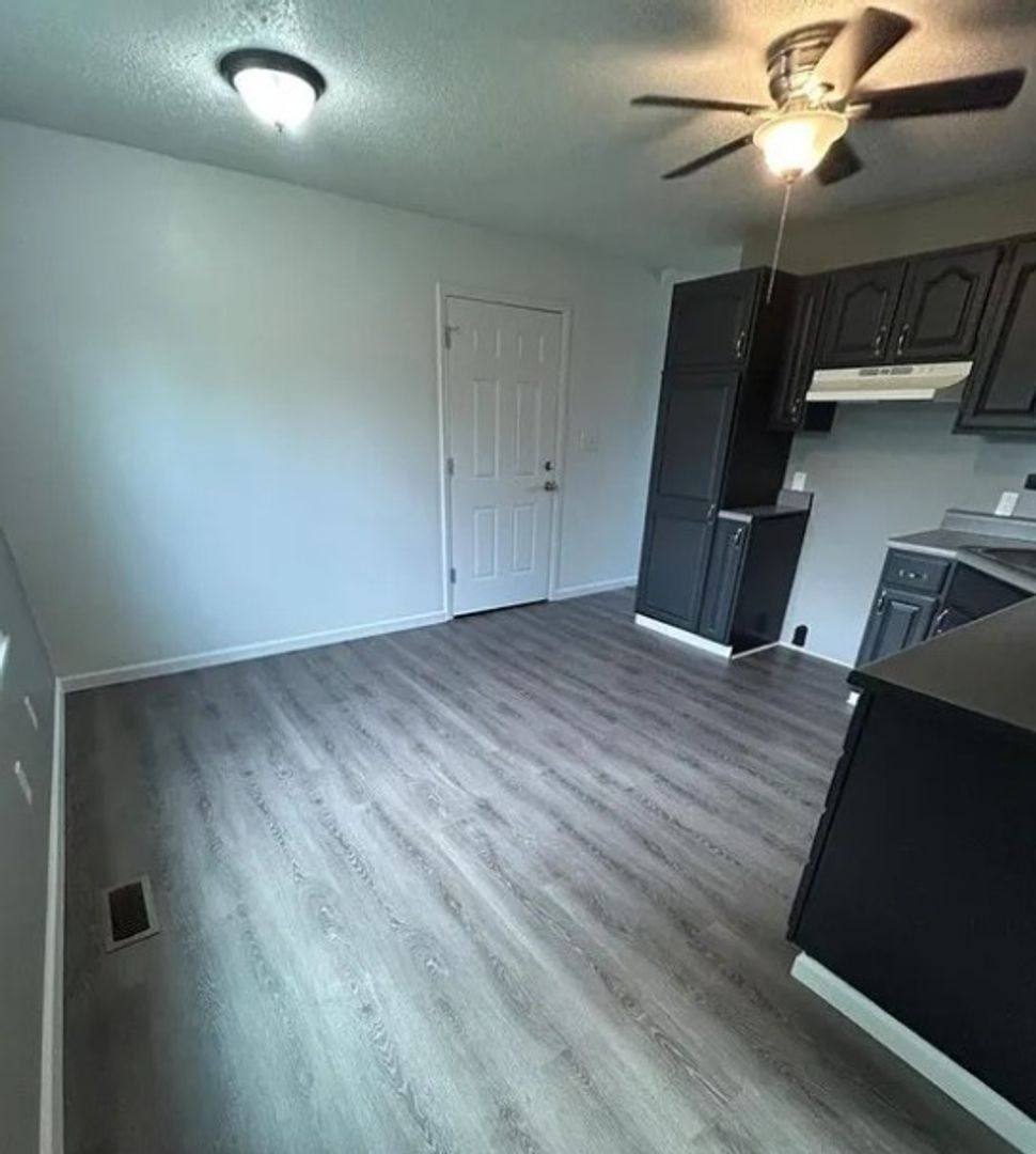 House for rent at 1511 Andrews Dr, East Saint Louis, IL 62206